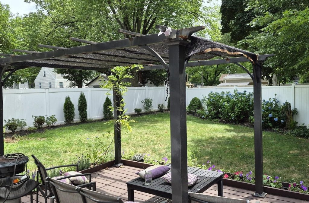 Pergola vs. Gazebo: Finding the Right Shade for My&nbsp;Backyard